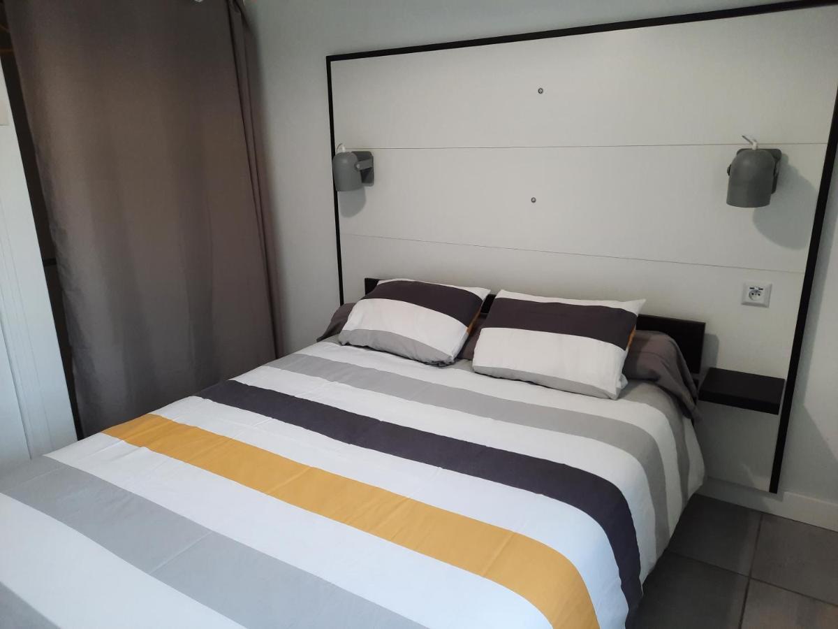 La Poterie - Appartement Avec Balcon Et Parking Prive Quimper Eksteriør billede
