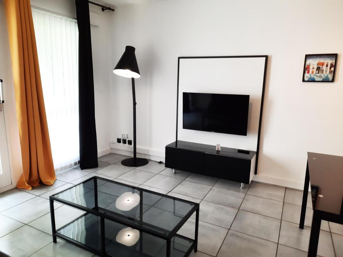 La Poterie - Appartement Avec Balcon Et Parking Prive Quimper Eksteriør billede
